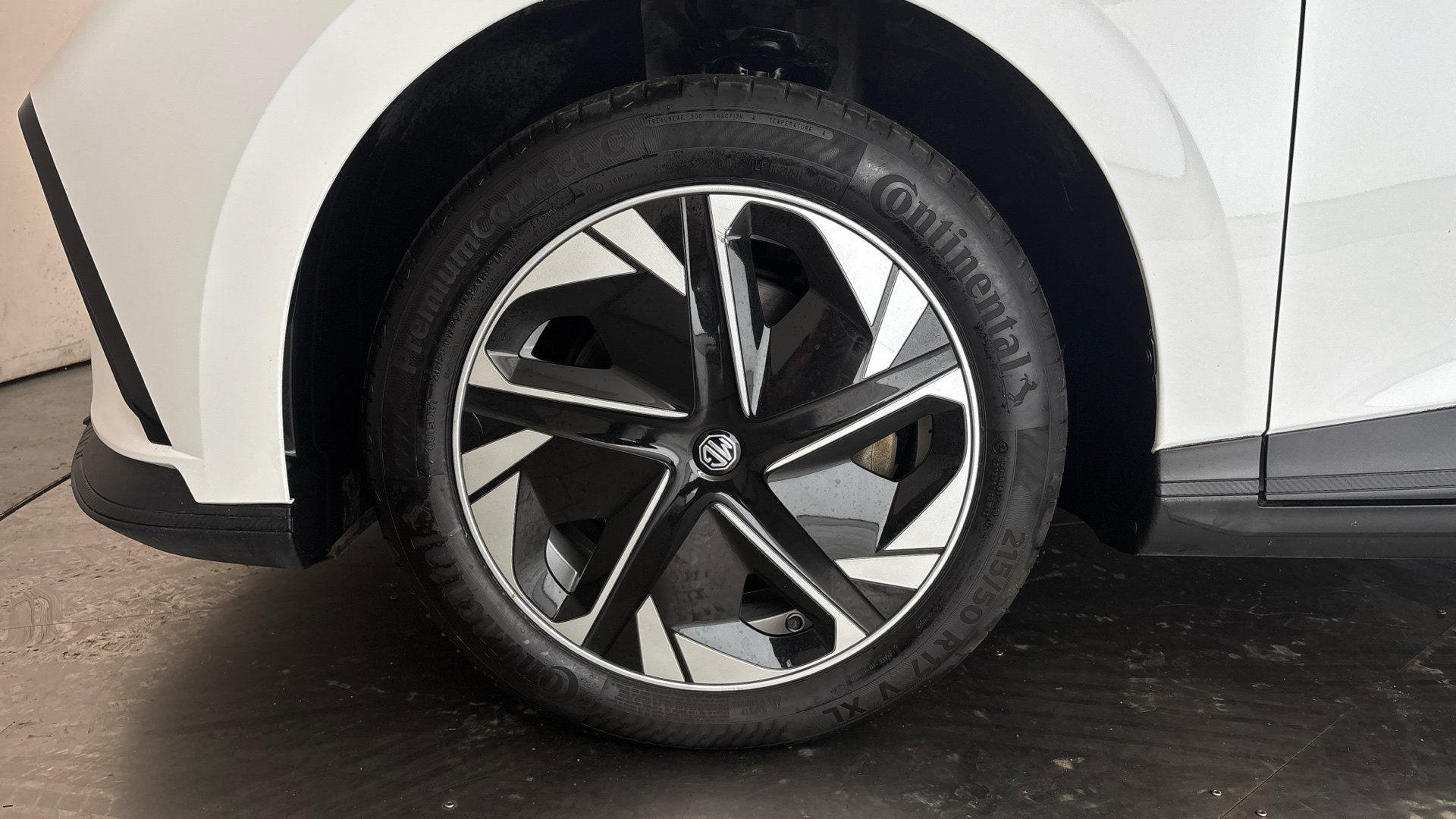 4020993 125kW SE EV 51kWh 5dr Auto