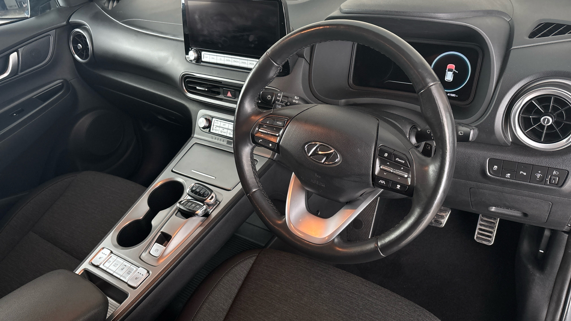 4027566 150kW Premium 64kWh 5dr Auto