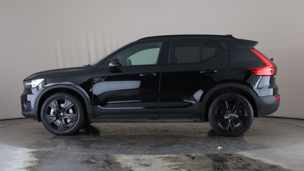 VOLVO XC40 Image 2