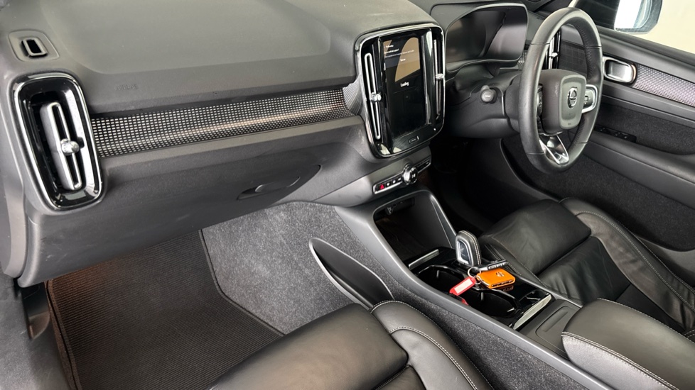 VOLVO XC40 ELECTRIC ESTATE 300kW Recharge Twin 78kWh 5dr AWD Auto