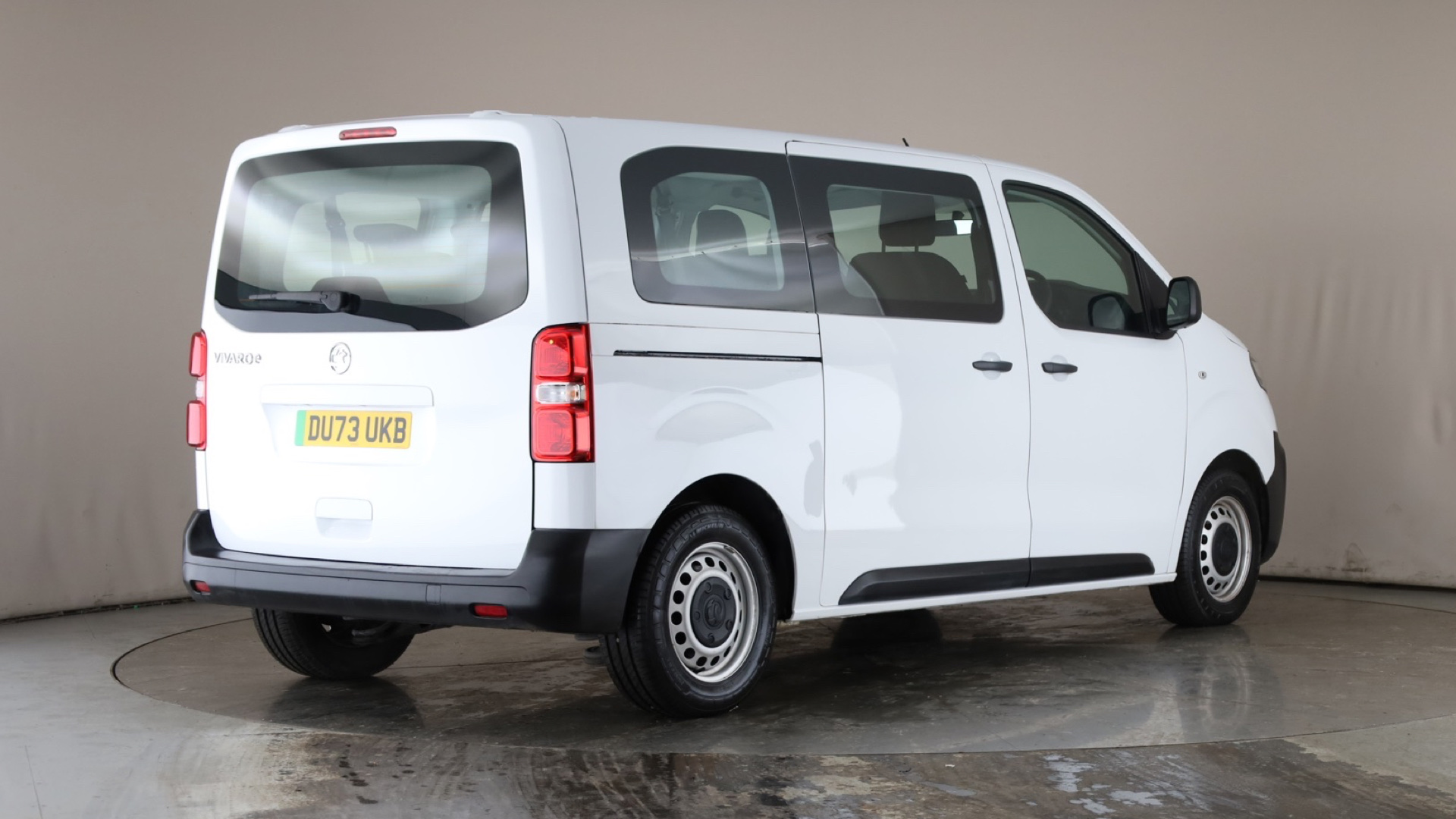 4020825 100kW Combi M 50kWh 5dr [11kWCh] Auto