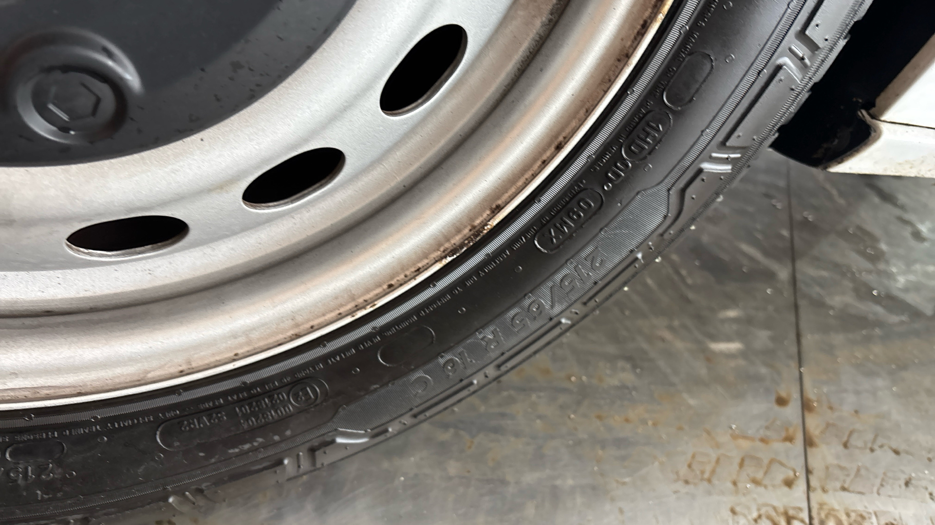 4020825 100kW Combi M 50kWh 5dr [11kWCh] Auto