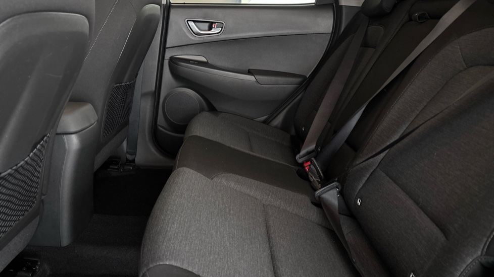 HYUNDAI KONA Image 14