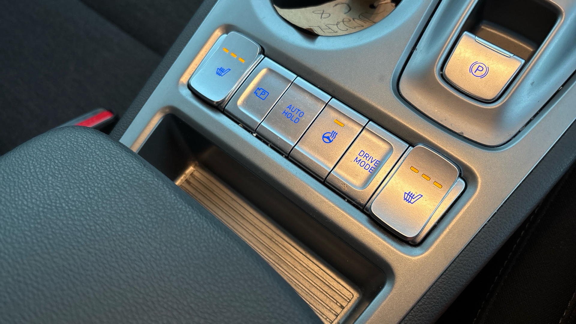 4058566 150kW Premium 64kWh 5dr Auto