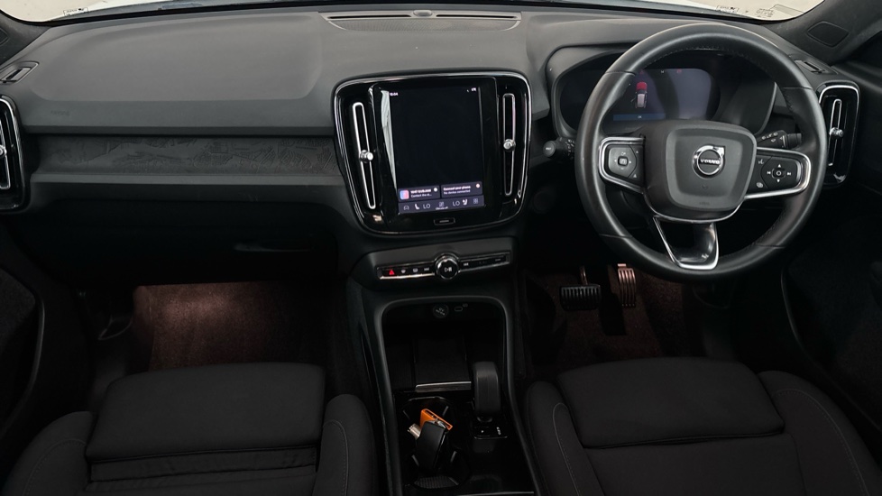 VOLVO XC40 Image 11