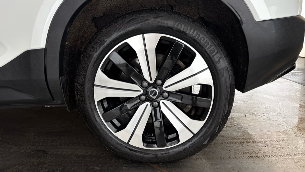 VOLVO XC40 Image 18