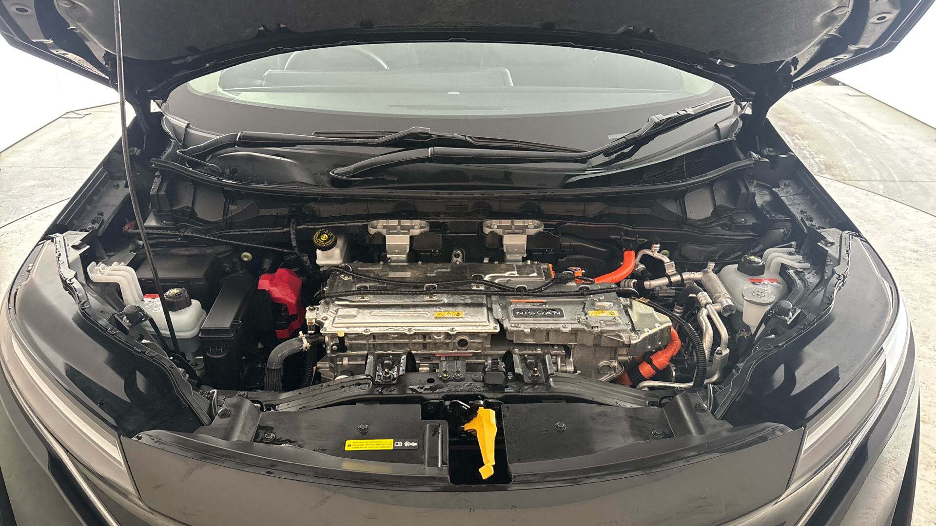 4020611 178kW Advance 87kWh 22kWCh 5dr Auto [Sky Pack]