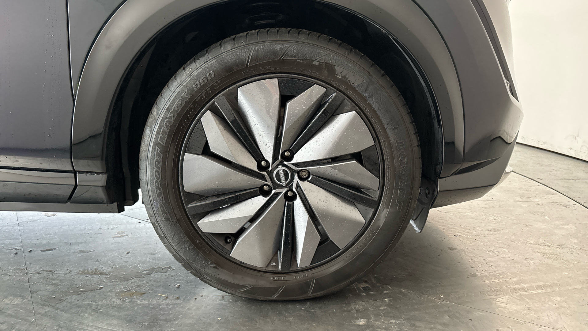 4020611 178kW Advance 87kWh 22kWCh 5dr Auto [Sky Pack]