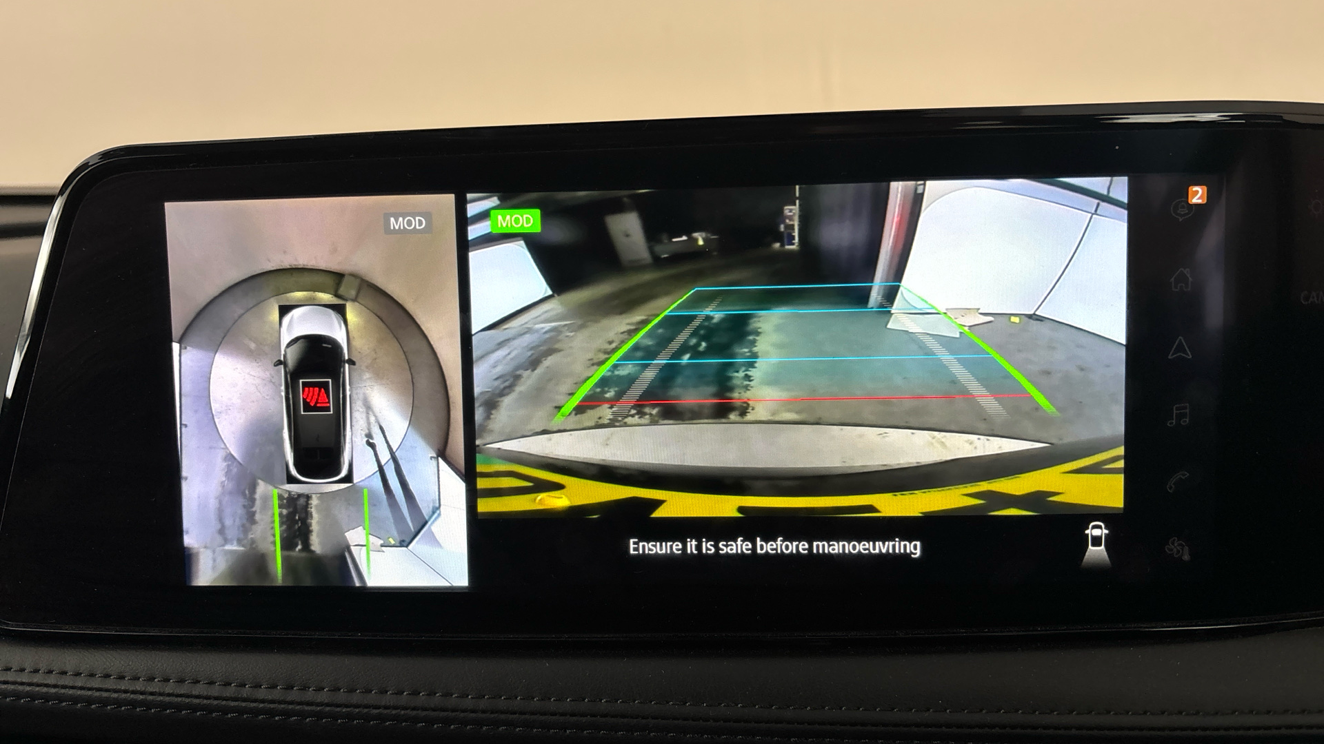 4020611 178kW Advance 87kWh 22kWCh 5dr Auto [Sky Pack]