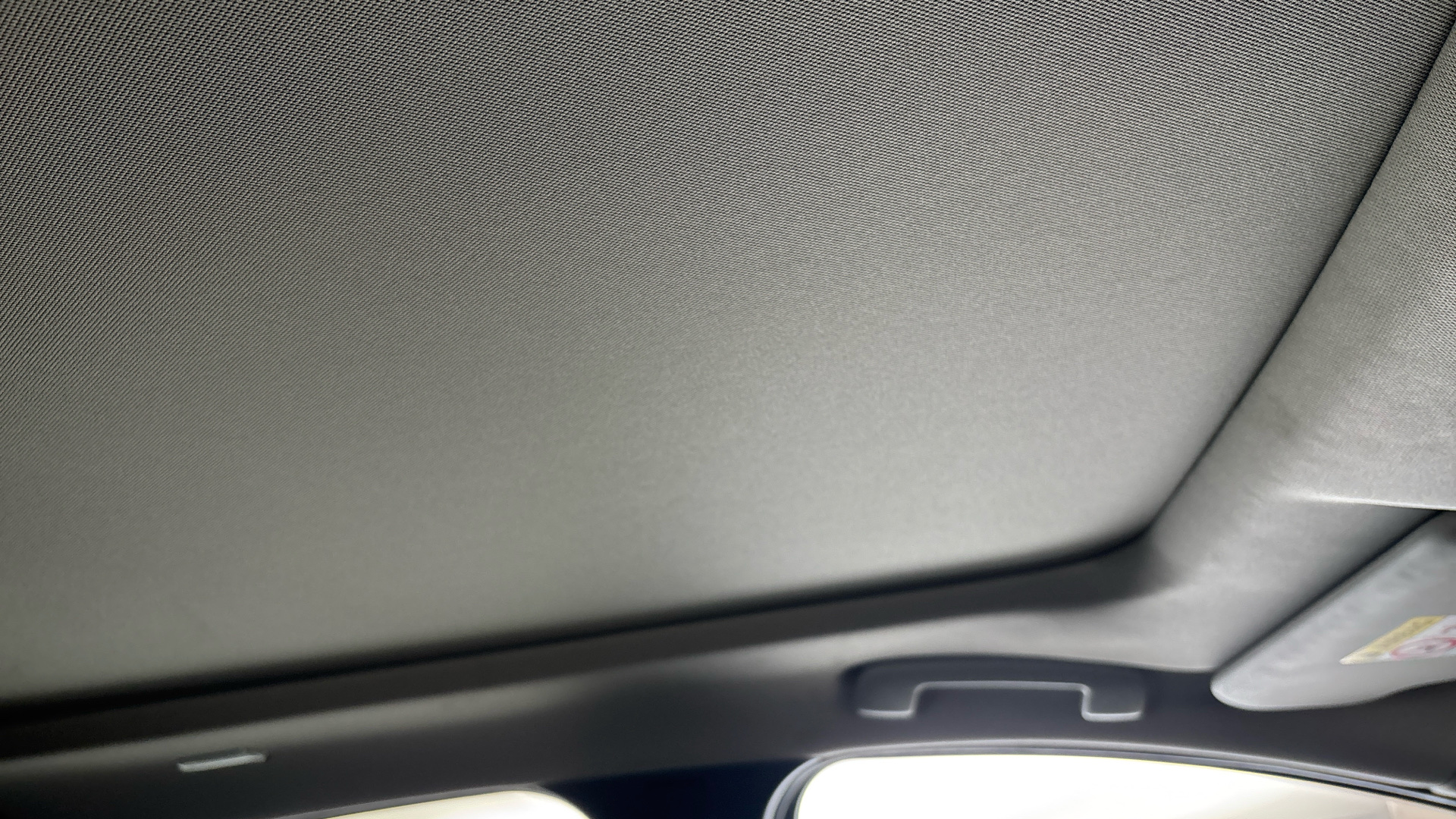 4020611 178kW Advance 87kWh 22kWCh 5dr Auto [Sky Pack]