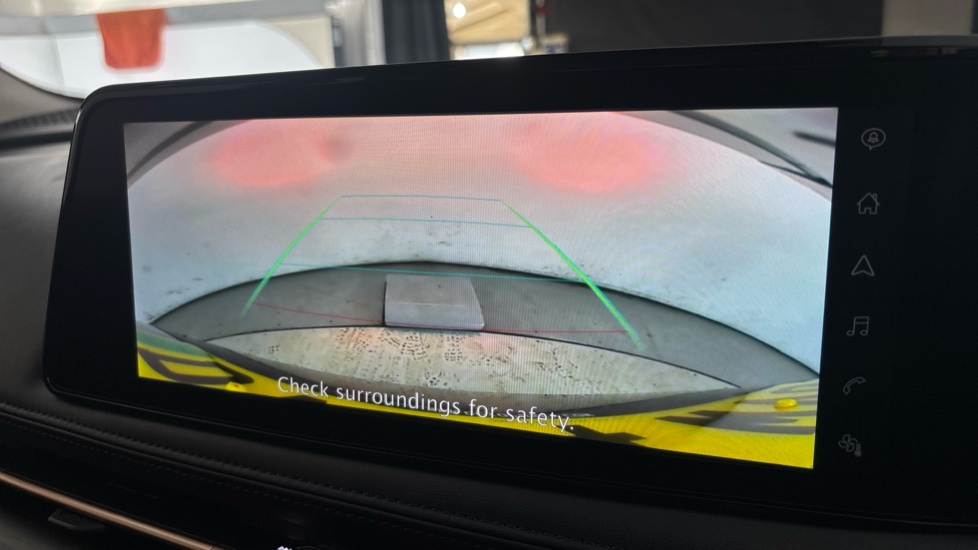 NISSAN ARIYA Reverse camera