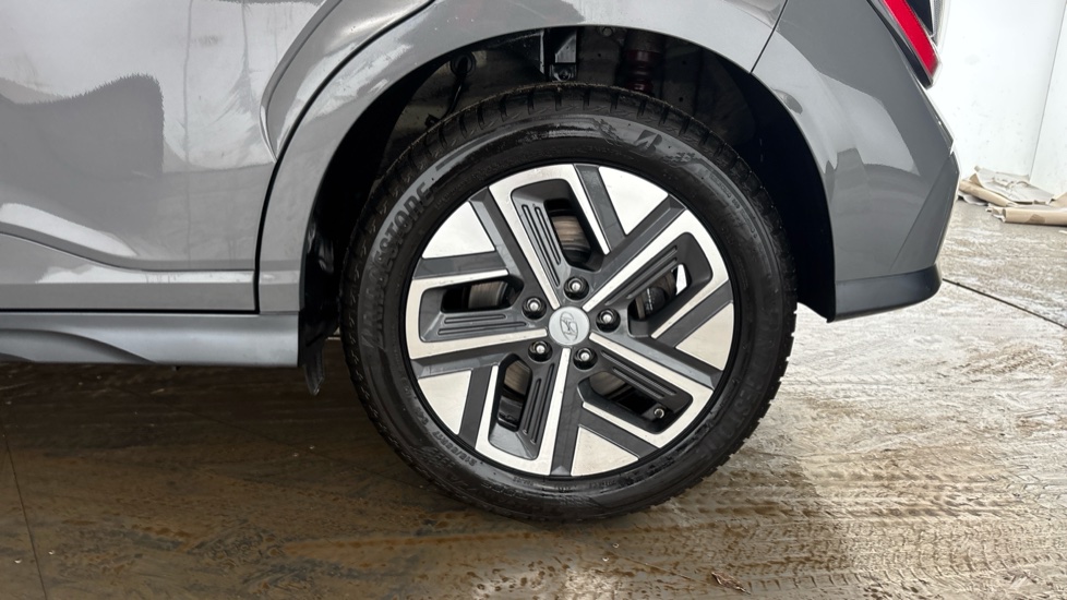 HYUNDAI KONA Image 18