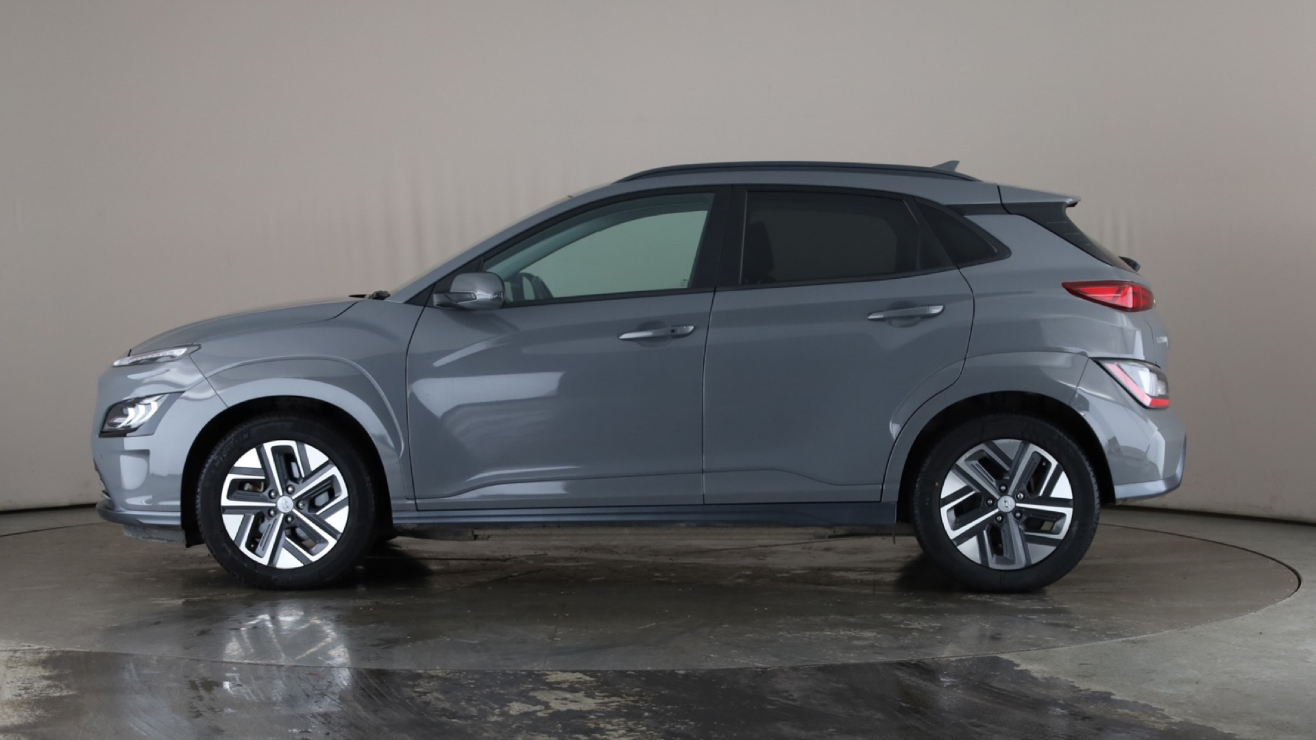 150kW Premium 64kWh 5dr Auto [2021]