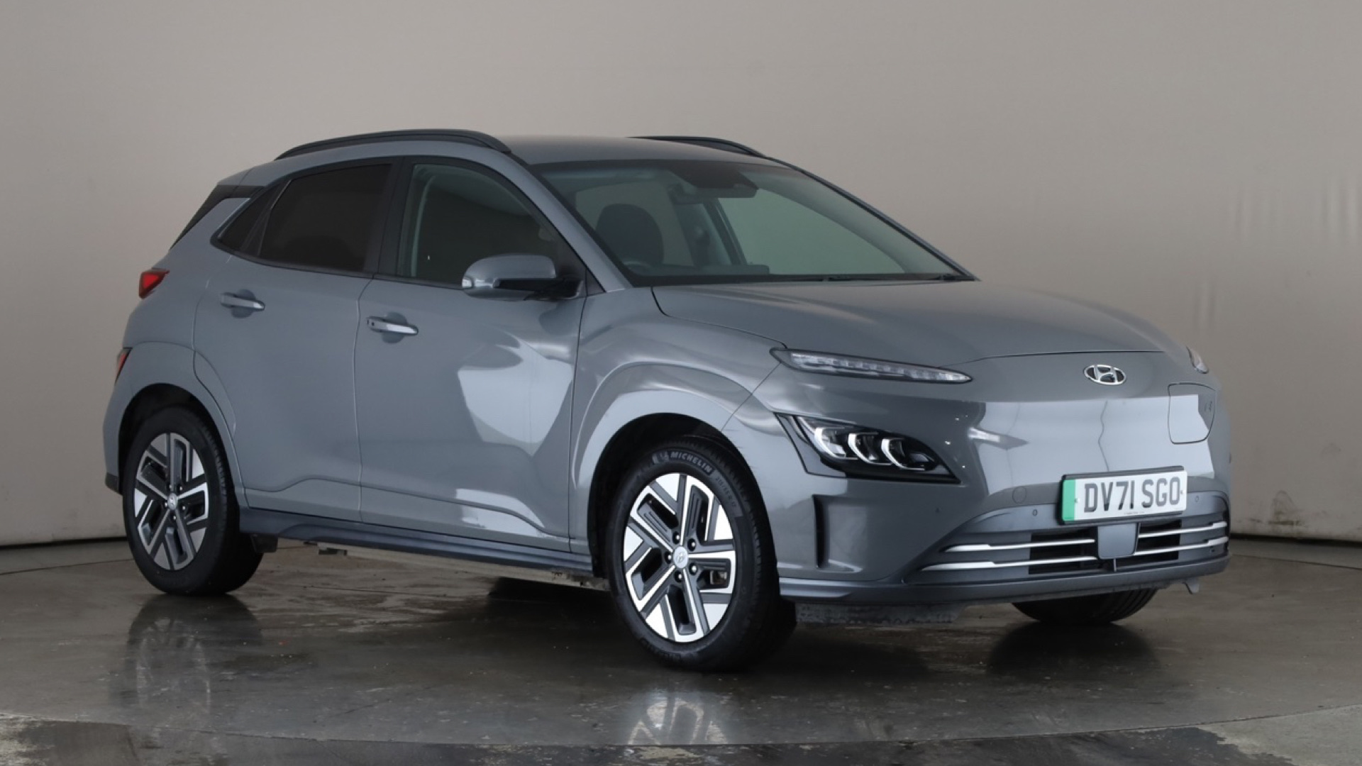 4020796 150kW Premium 64kWh 5dr Auto