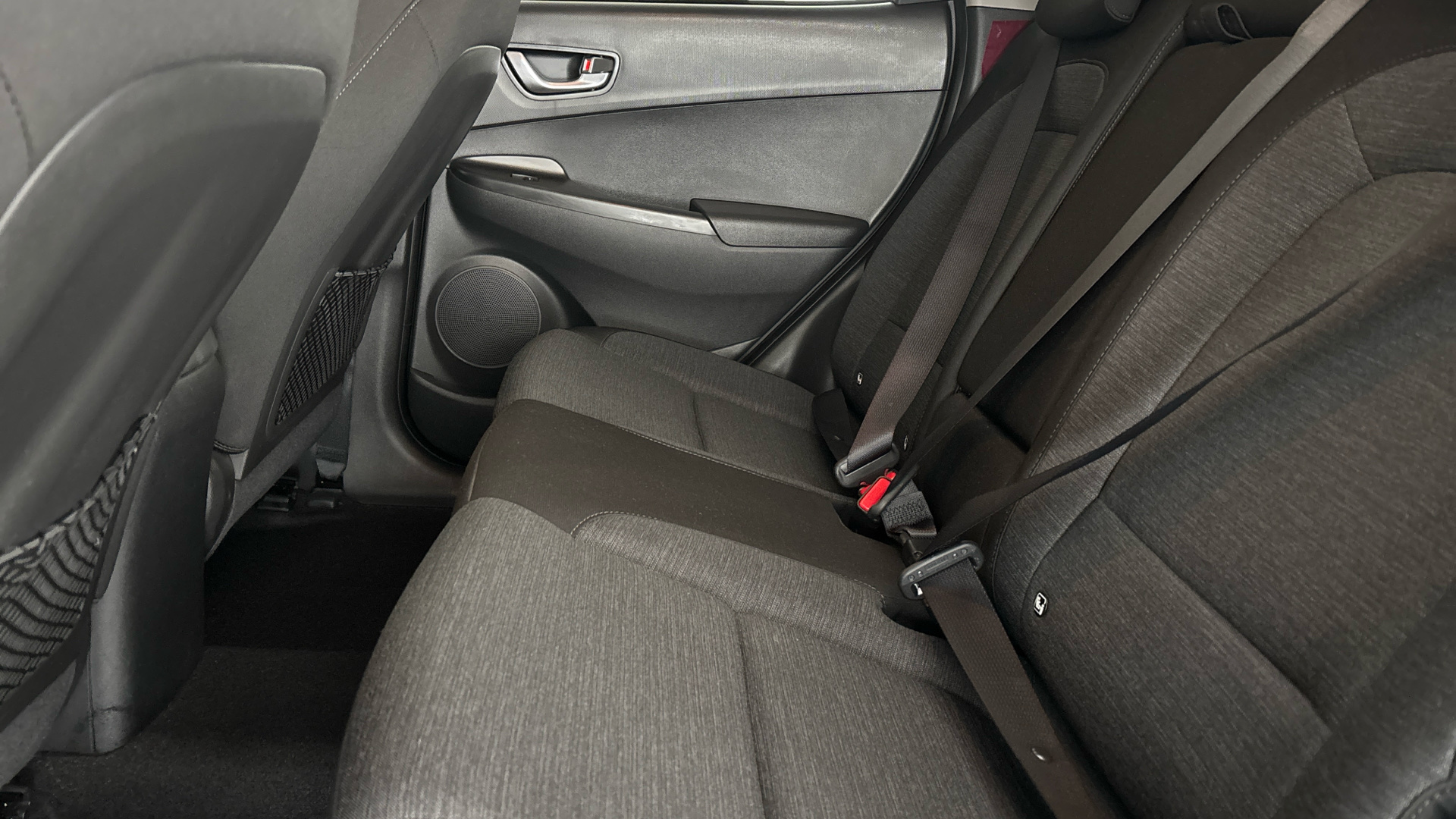 4020796 150kW Premium 64kWh 5dr Auto