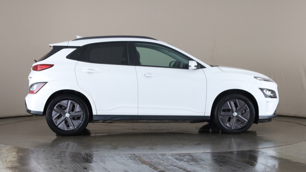 HYUNDAI KONA Image 6