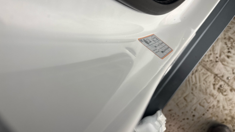 HYUNDAI KONA Dents and scratches