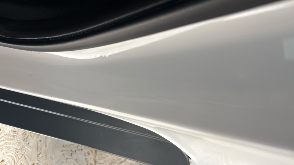 HYUNDAI KONA Dents and chips