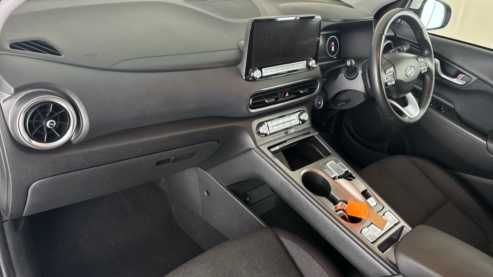 HYUNDAI KONA Image 10