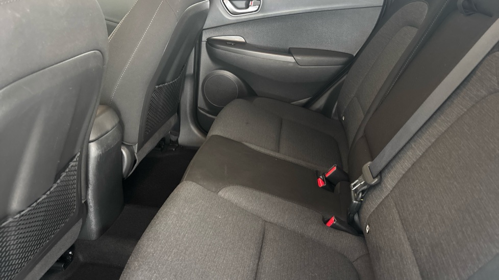 HYUNDAI KONA Image 14