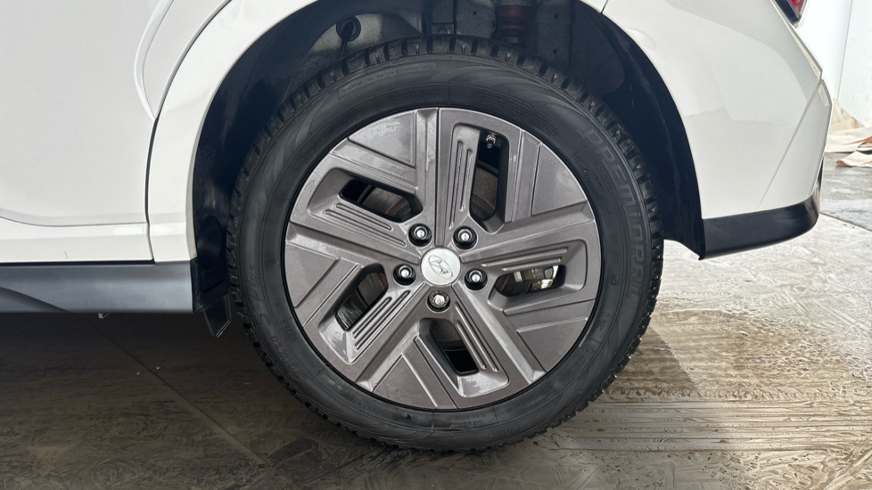 HYUNDAI KONA Image 18