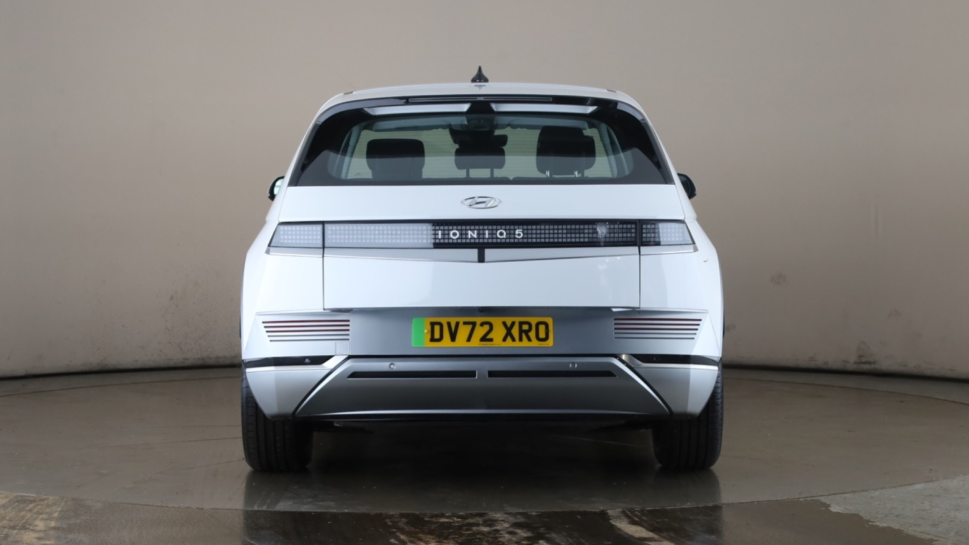 4058400 160kW Premium 73 kWh 5dr Auto