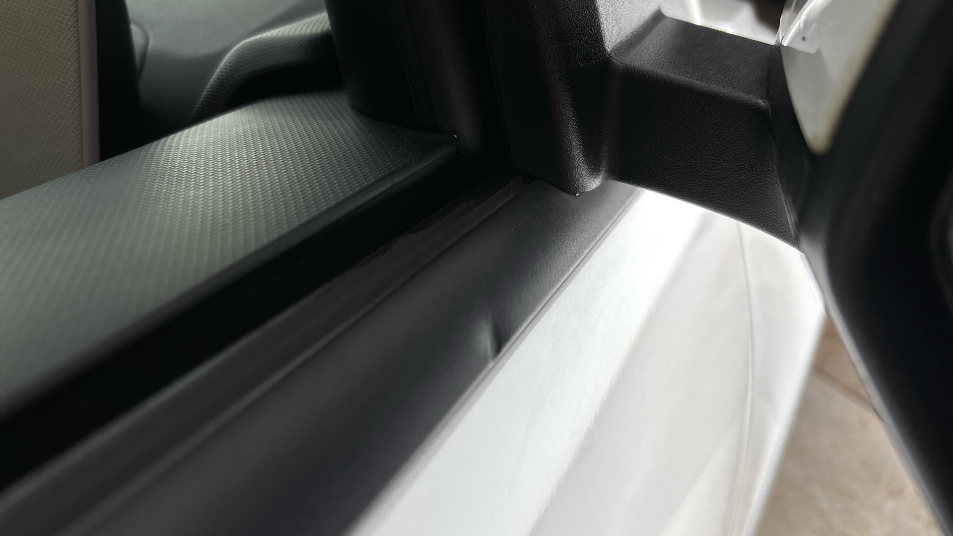 4058400 160kW Premium 73 kWh 5dr Auto