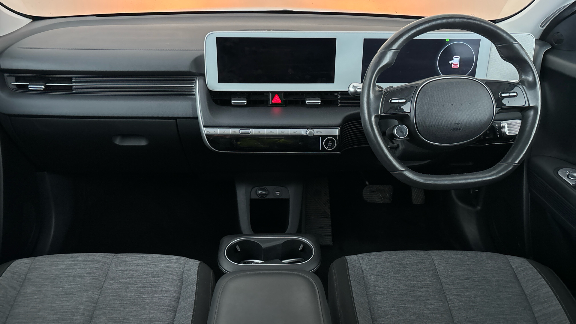 4058400 160kW Premium 73 kWh 5dr Auto