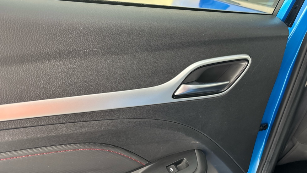 MG ZS Scuff