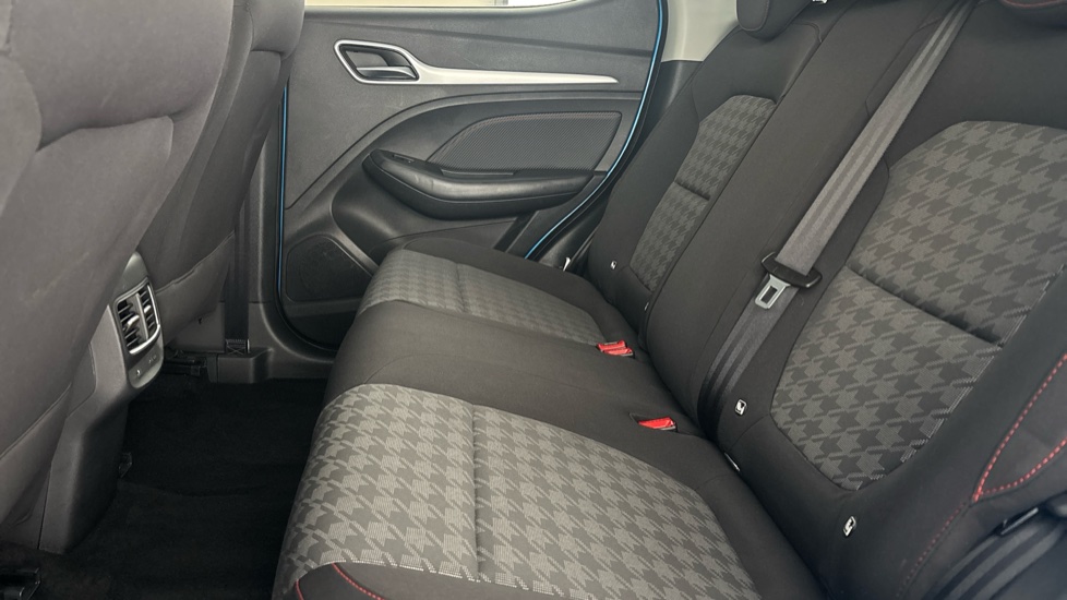 MG ZS Image 14