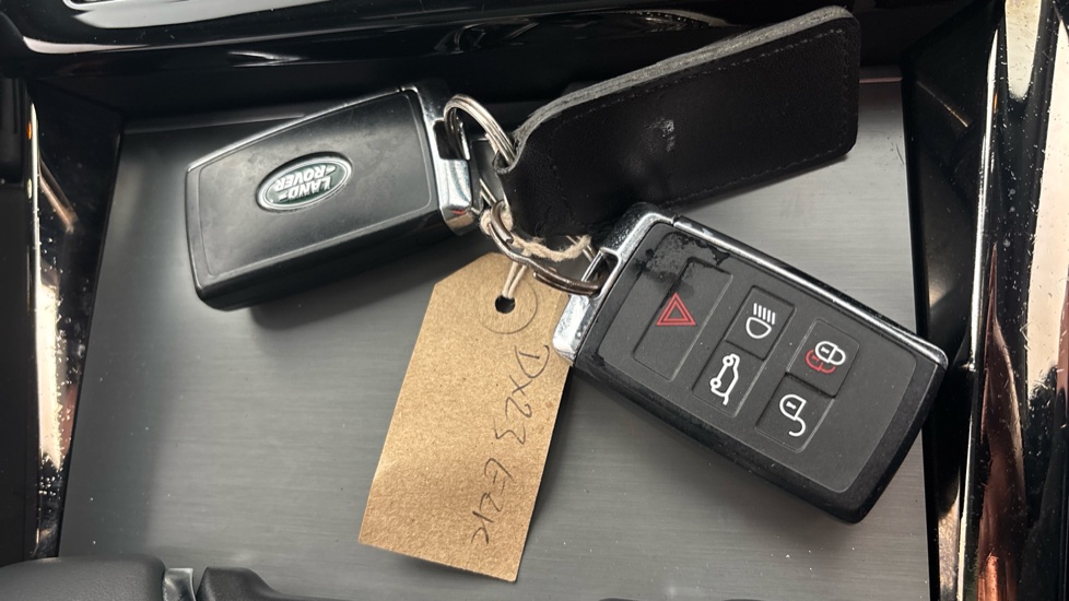 LAND ROVER RANGE ROVER SPORT 2 keys