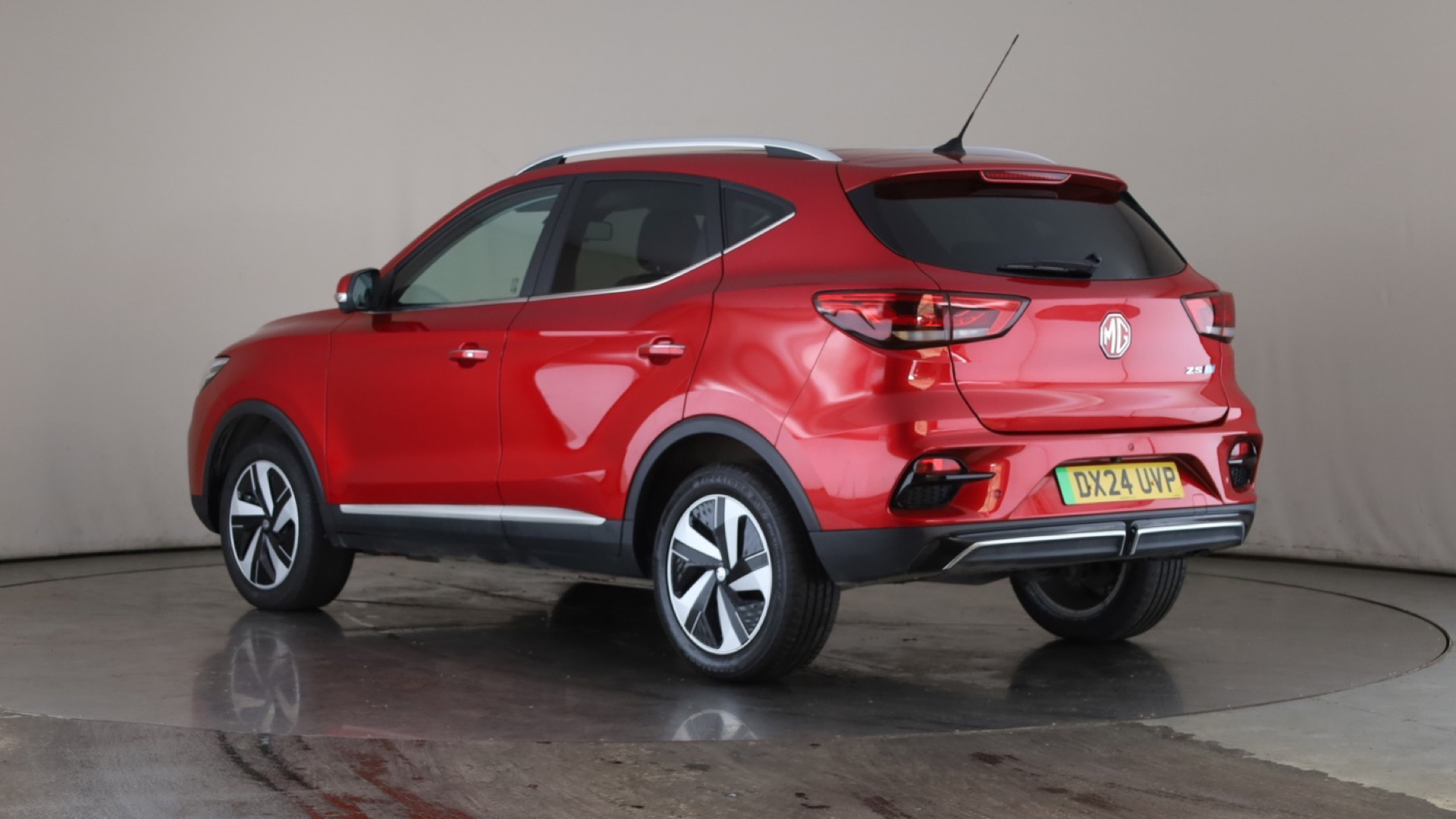 130kW Trophy EV 51kWh 5dr Auto