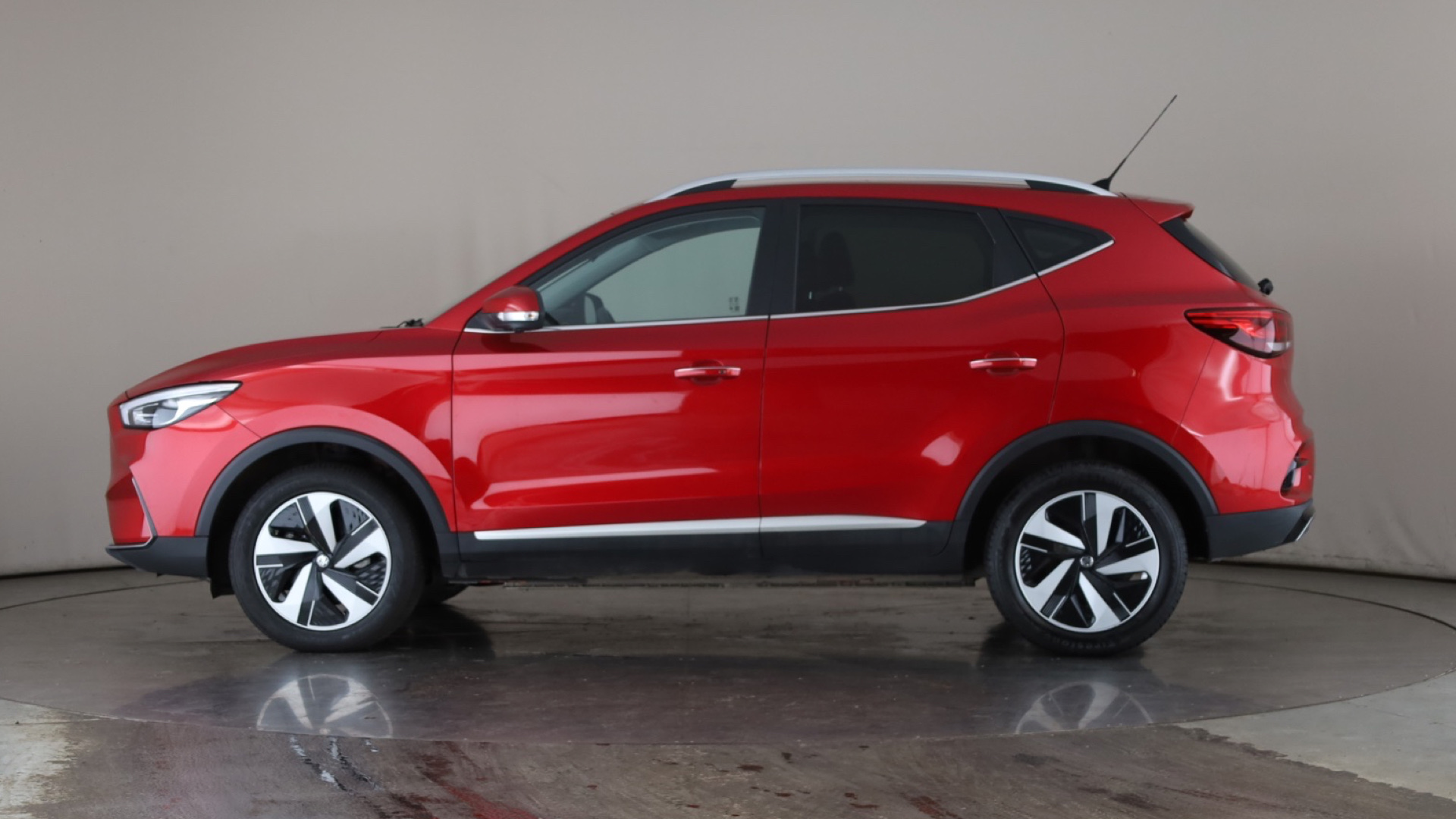 130kW Trophy EV 51kWh 5dr Auto