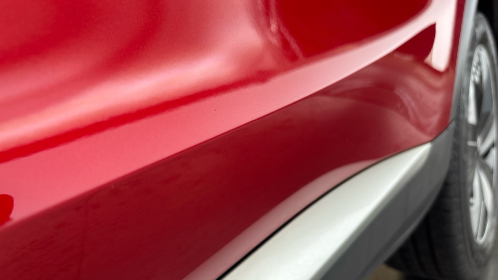MG ZS Dent