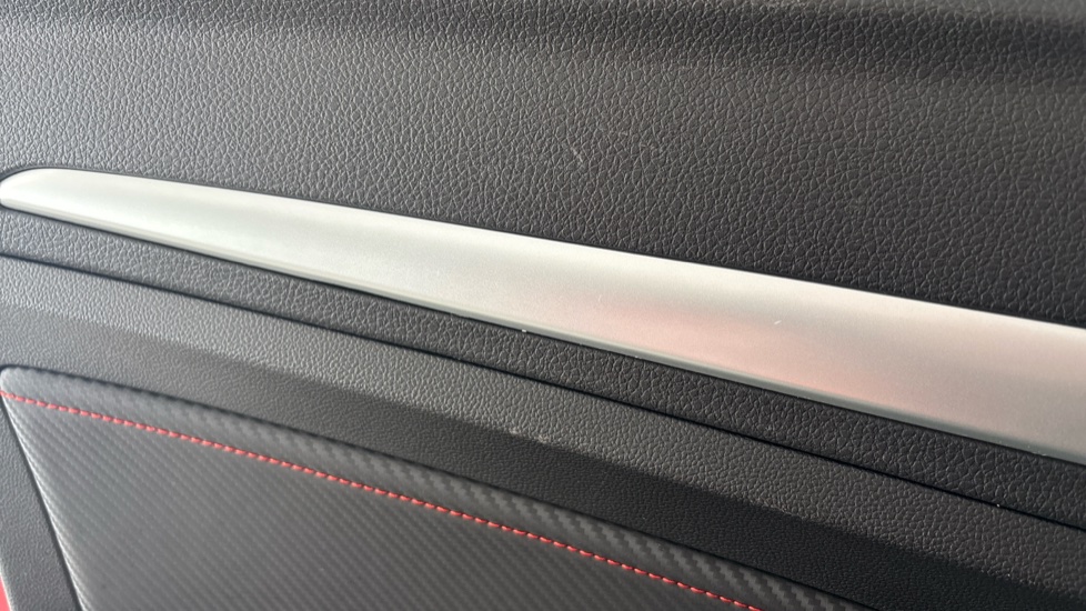 MG ZS Scuff