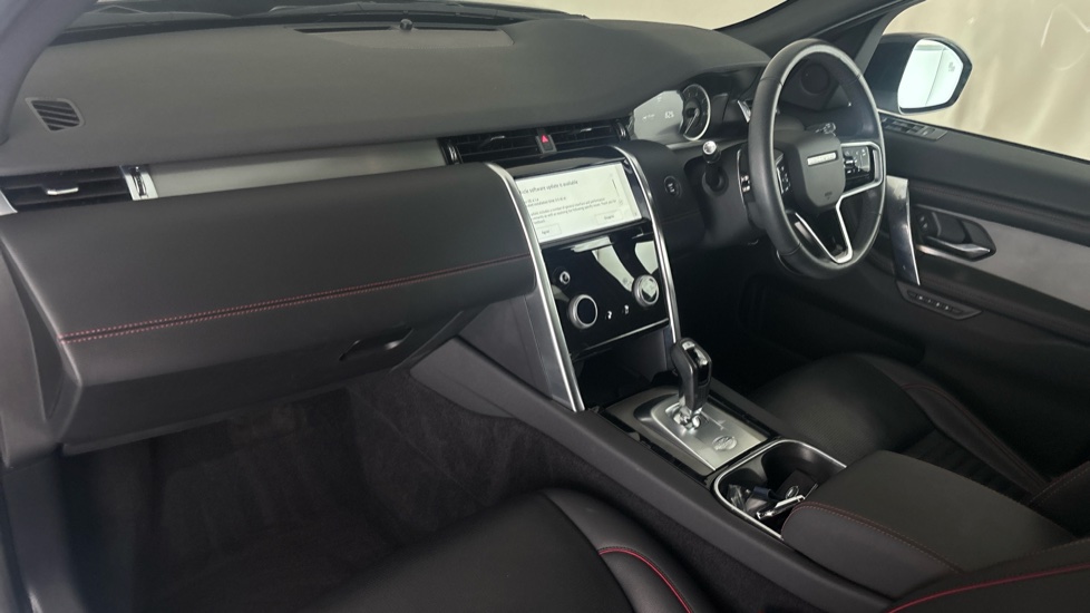 LAND ROVER DISCOVERY SPORT Image 10