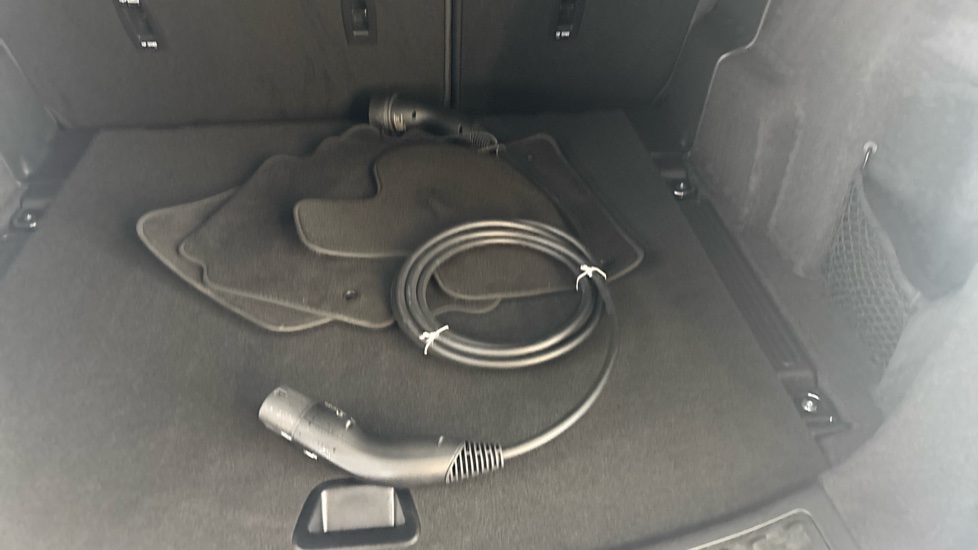 LAND ROVER DISCOVERY SPORT Image 22