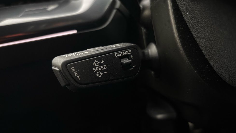 AUDI Q4 cruise control