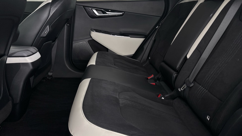 KIA EV6 Image 14