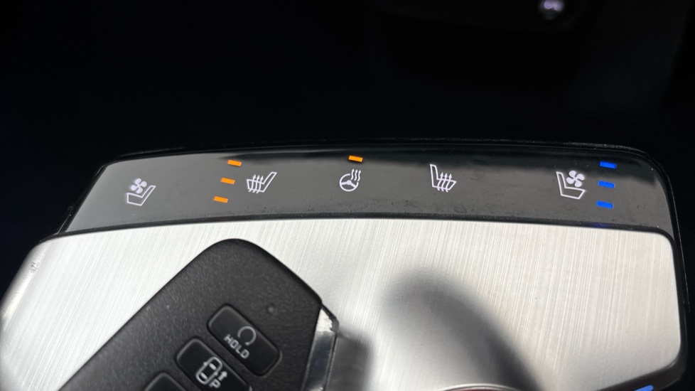 KIA EV6 Heated/cooled interior
