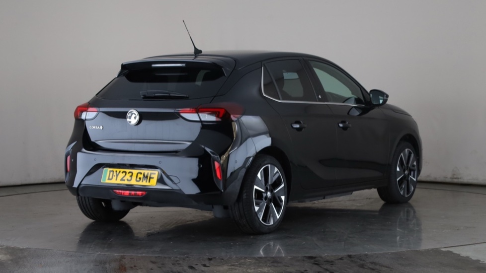 VAUXHALL CORSA Image 5