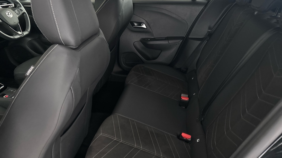 VAUXHALL CORSA Image 14