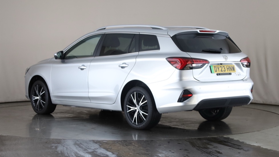 MG MG5 Image 3