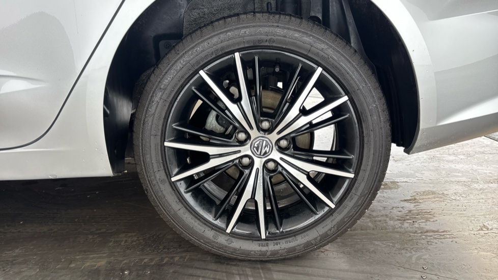 MG MG5 Image 18