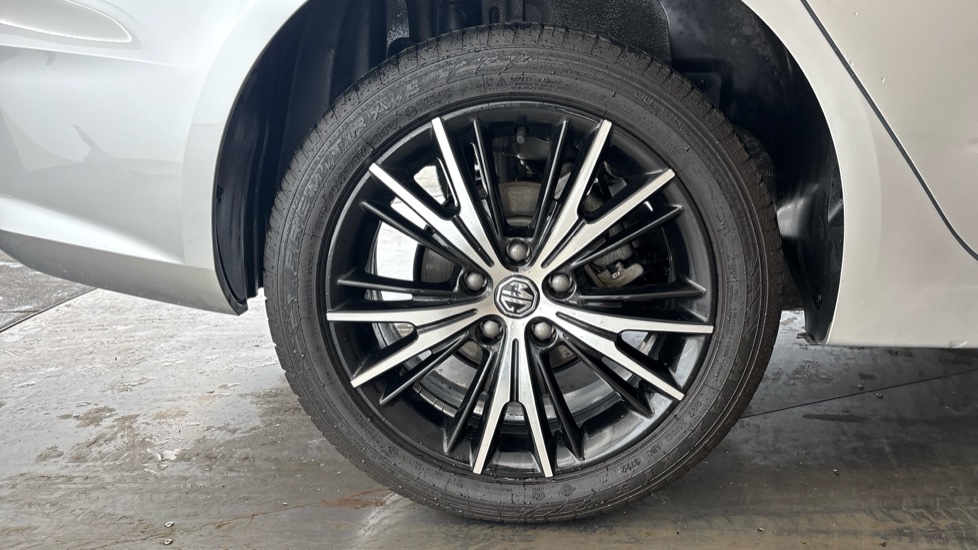 MG MG5 Image 19