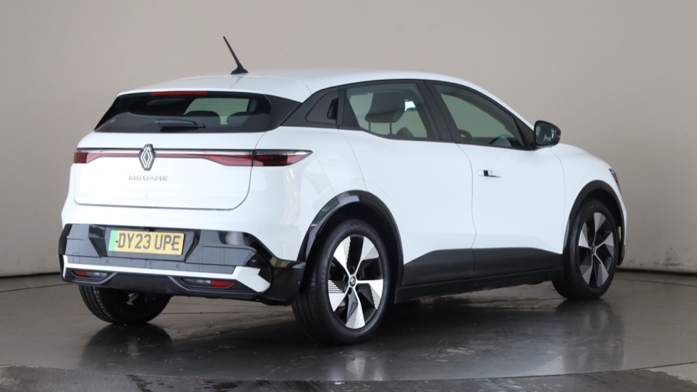 RENAULT MEGANE E-TECH Image 5