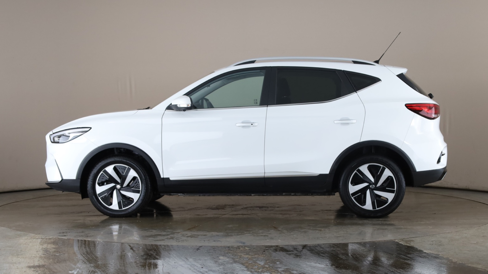 4027774 130kW Trophy EV 51kWh 5dr Auto