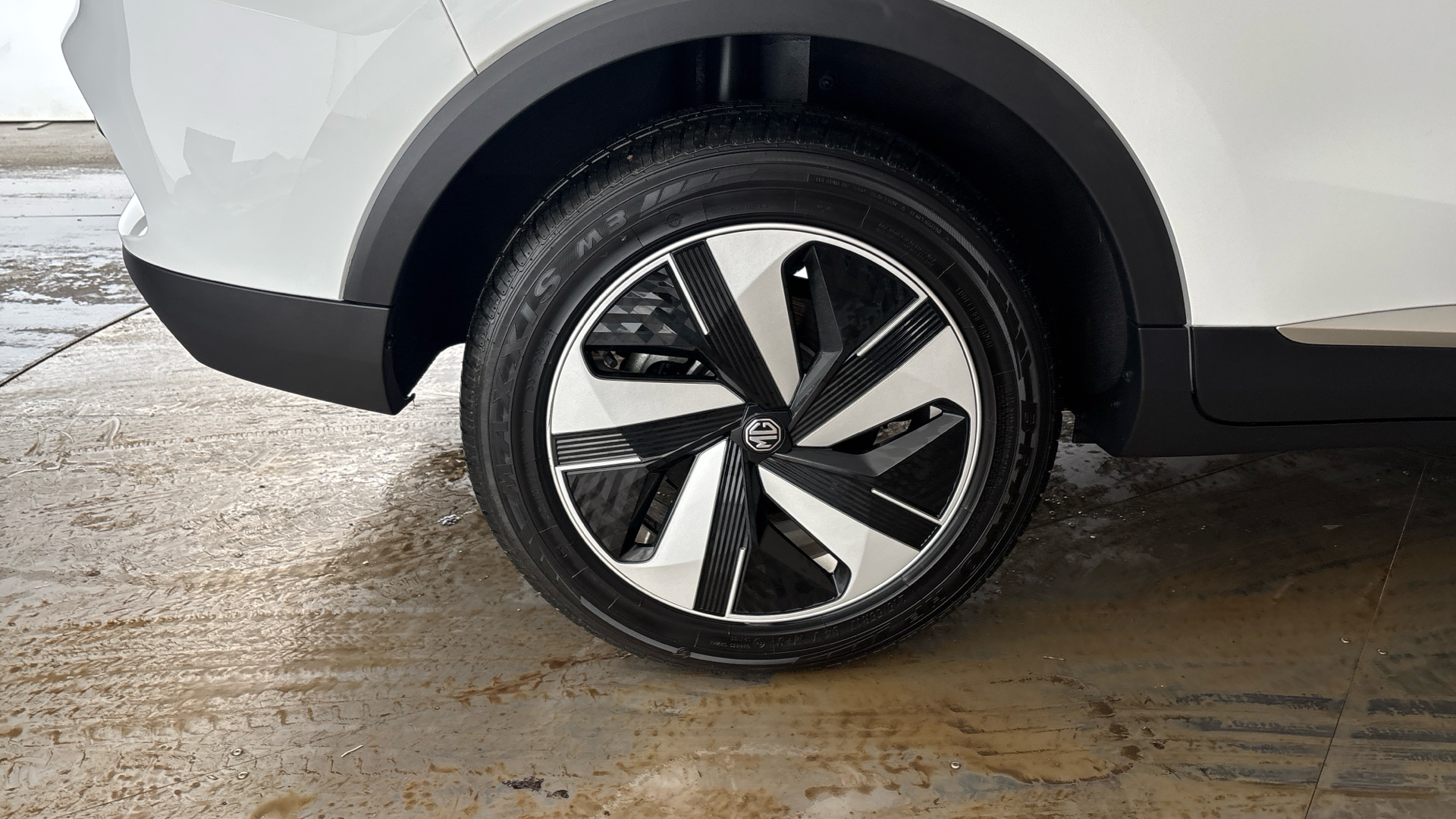 4027774 130kW Trophy EV 51kWh 5dr Auto