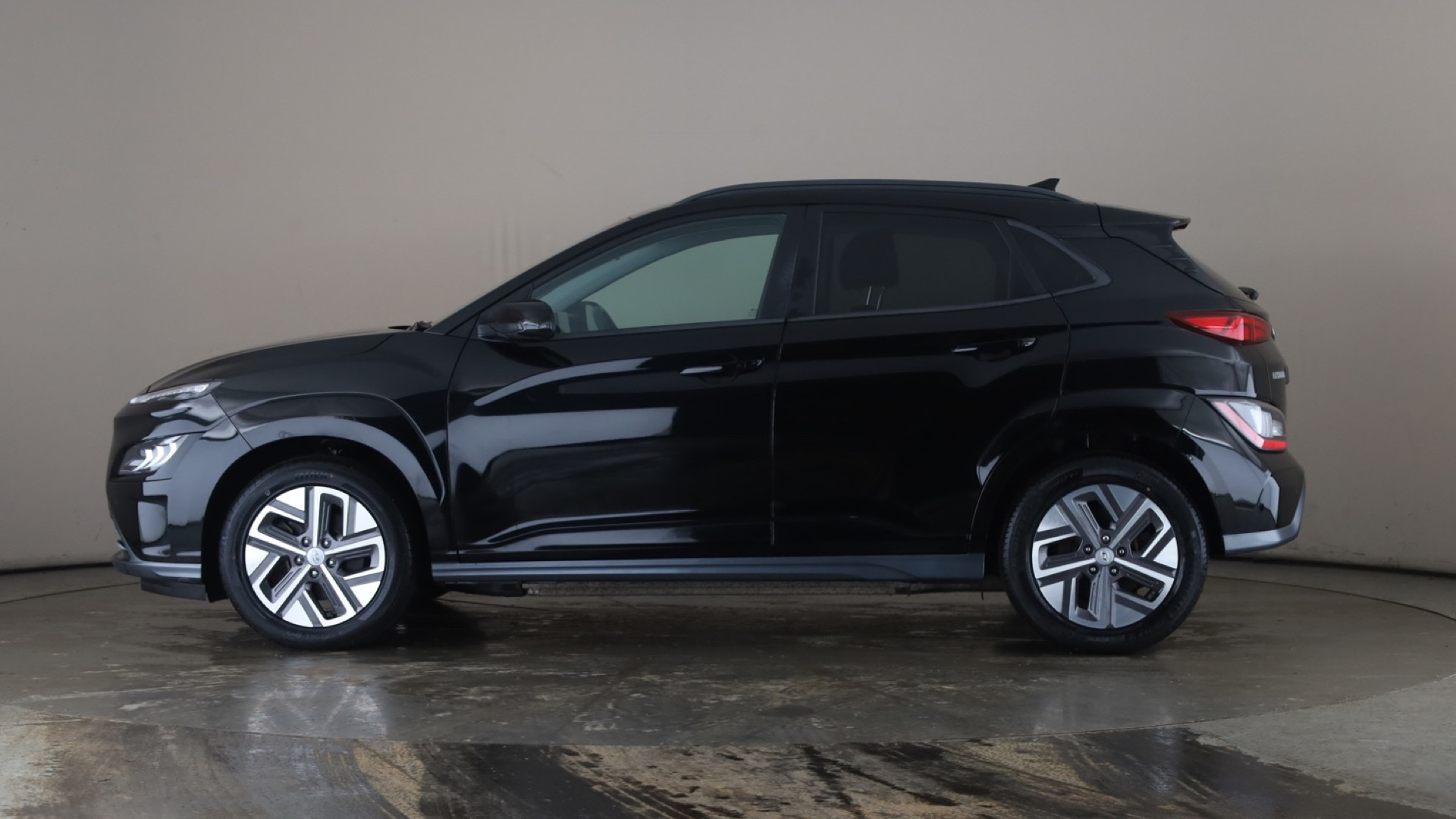 150kW Premium 64kWh 5dr Auto [2022]