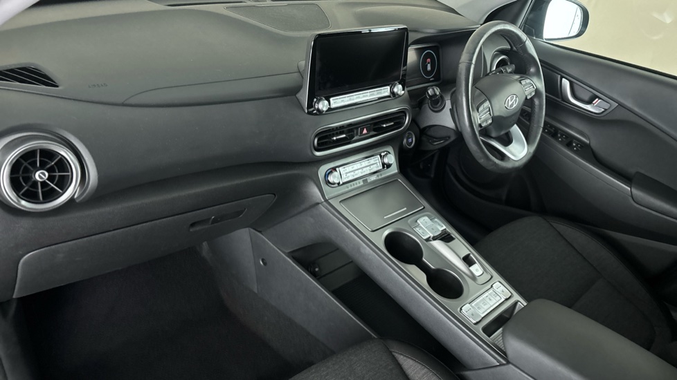 HYUNDAI KONA Image 10